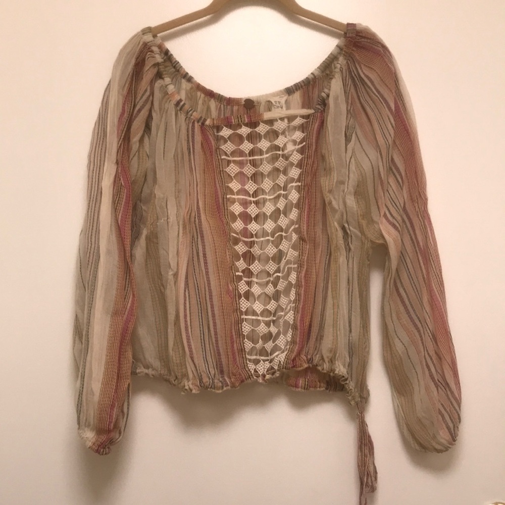 Open bell sleeve top